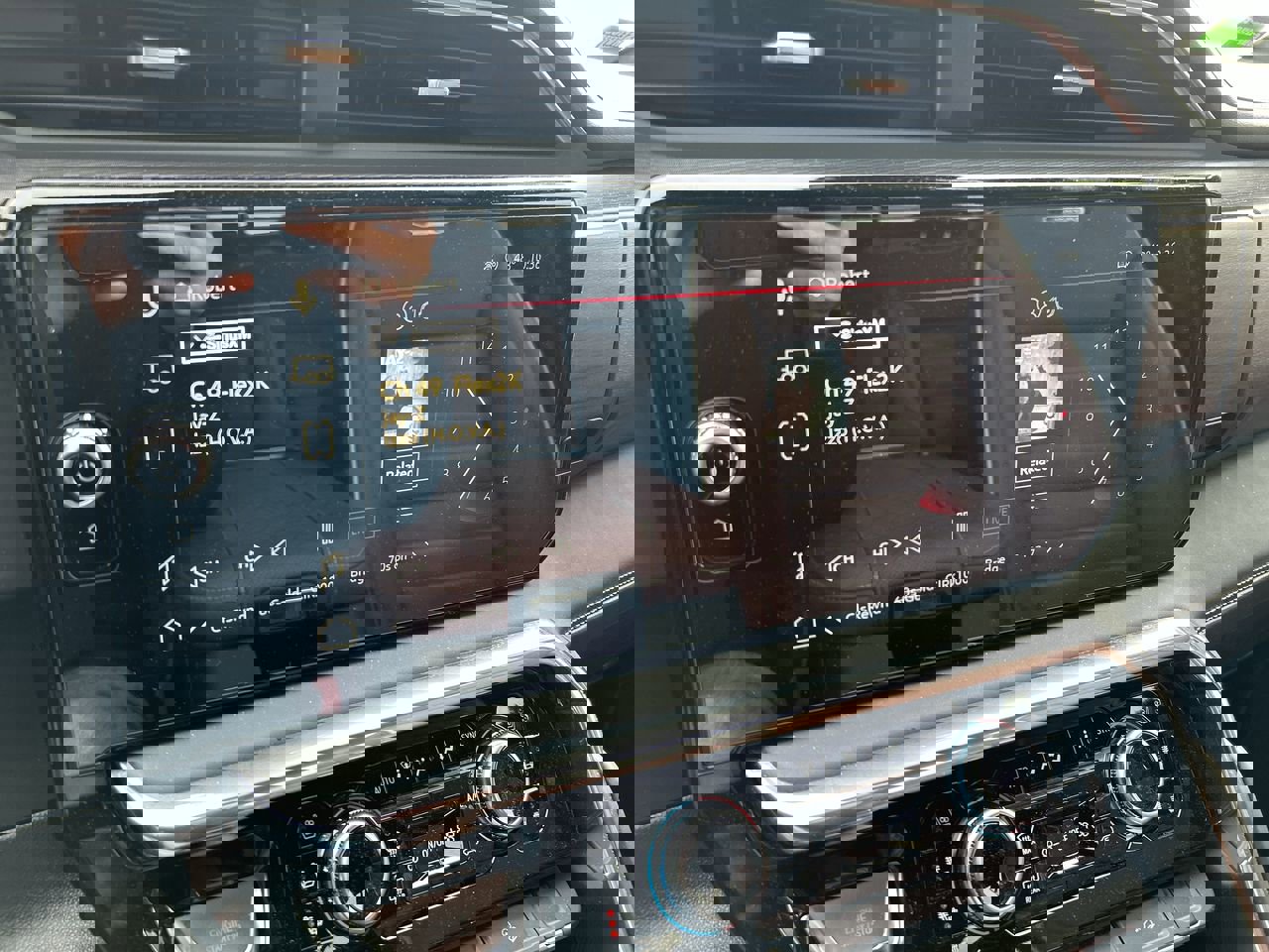 Used 2025 GMC Sierra 1500 Denali Ultimate image 28