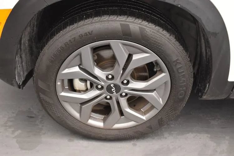 Used 2026 Kia Seltos LX AWD/4WD image 34