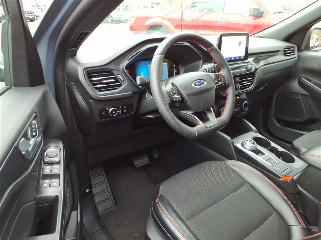 Used 2025 Ford Escape ST-Line Select image 15