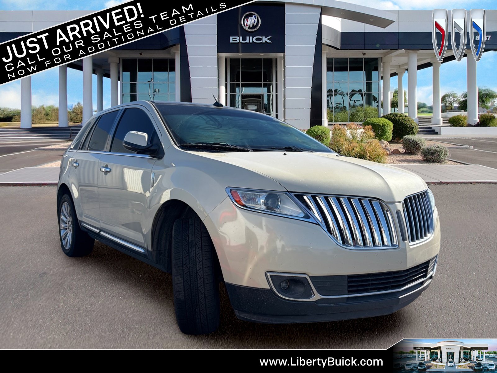 Used 2014 Lincoln MKX FWD w/ Equipment Group 102A