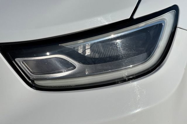 Used 2023 Chrysler Pacifica Touring-L image 50