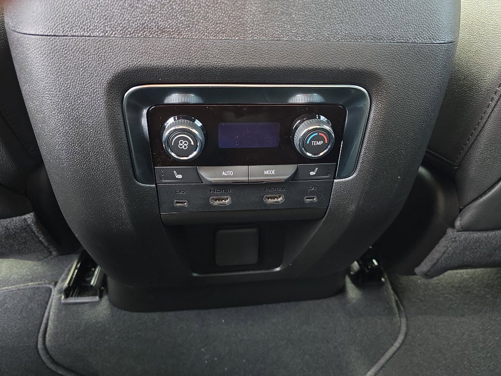 New 2026 Chevrolet Tahoe Premier image 25