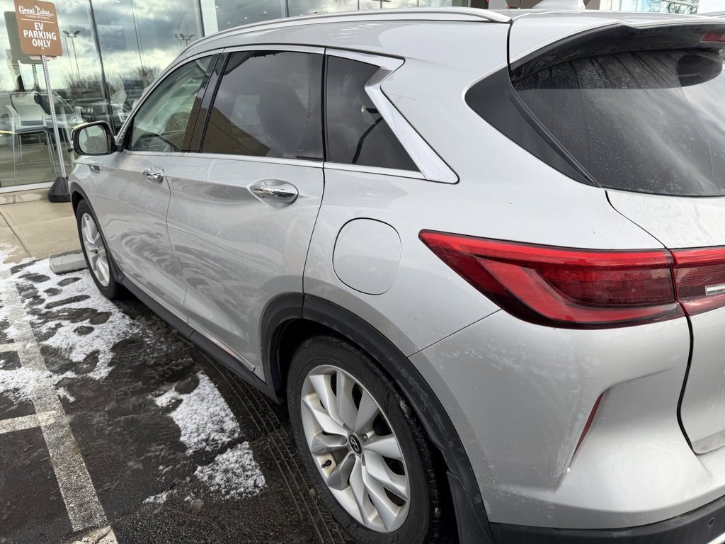 Used 2019 INFINITI QX50 Essential w/ Premium Heat Package image 4