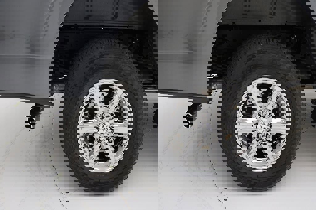 Used 2024 Ford F150 XLT w/ Equipment Group 302A MID image 14