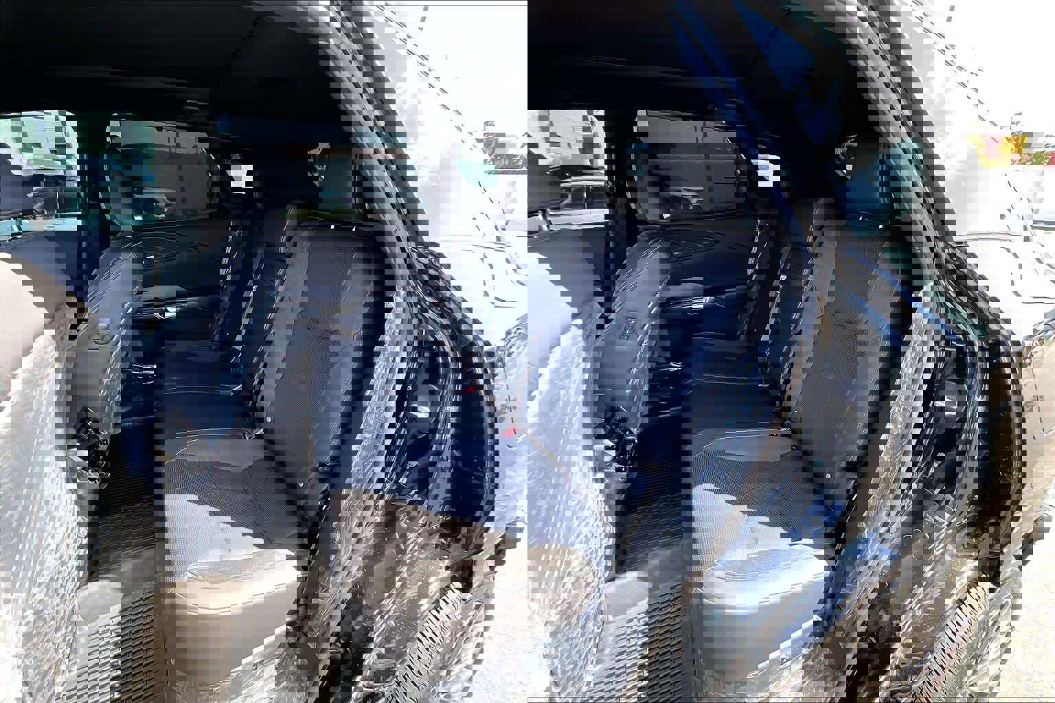 Used 2025 Lexus RX 450h Luxury w/ Convenience Package image 19