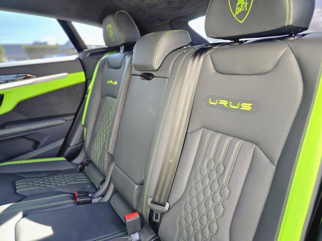 Used 2024 Lamborghini Urus S image 10
