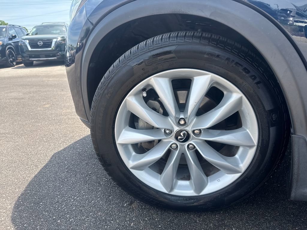 Used 2019 INFINITI QX50 Luxe FWD image 29