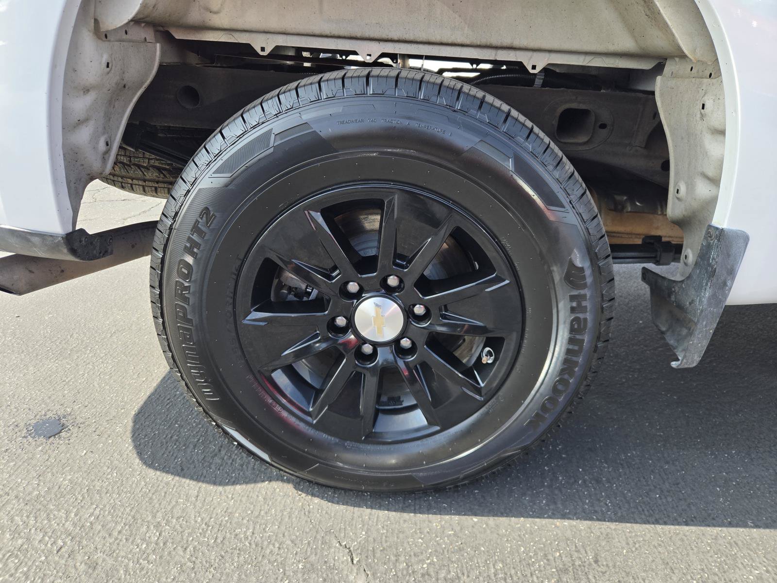 Used 2022 Chevrolet Silverado 1500 LT AWD/4WD image 34