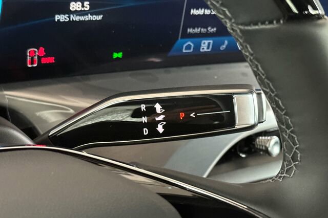 New 2026 Cadillac Vistiq Sport w/ LPO, Floor Liner Package AWD/4WD image 23