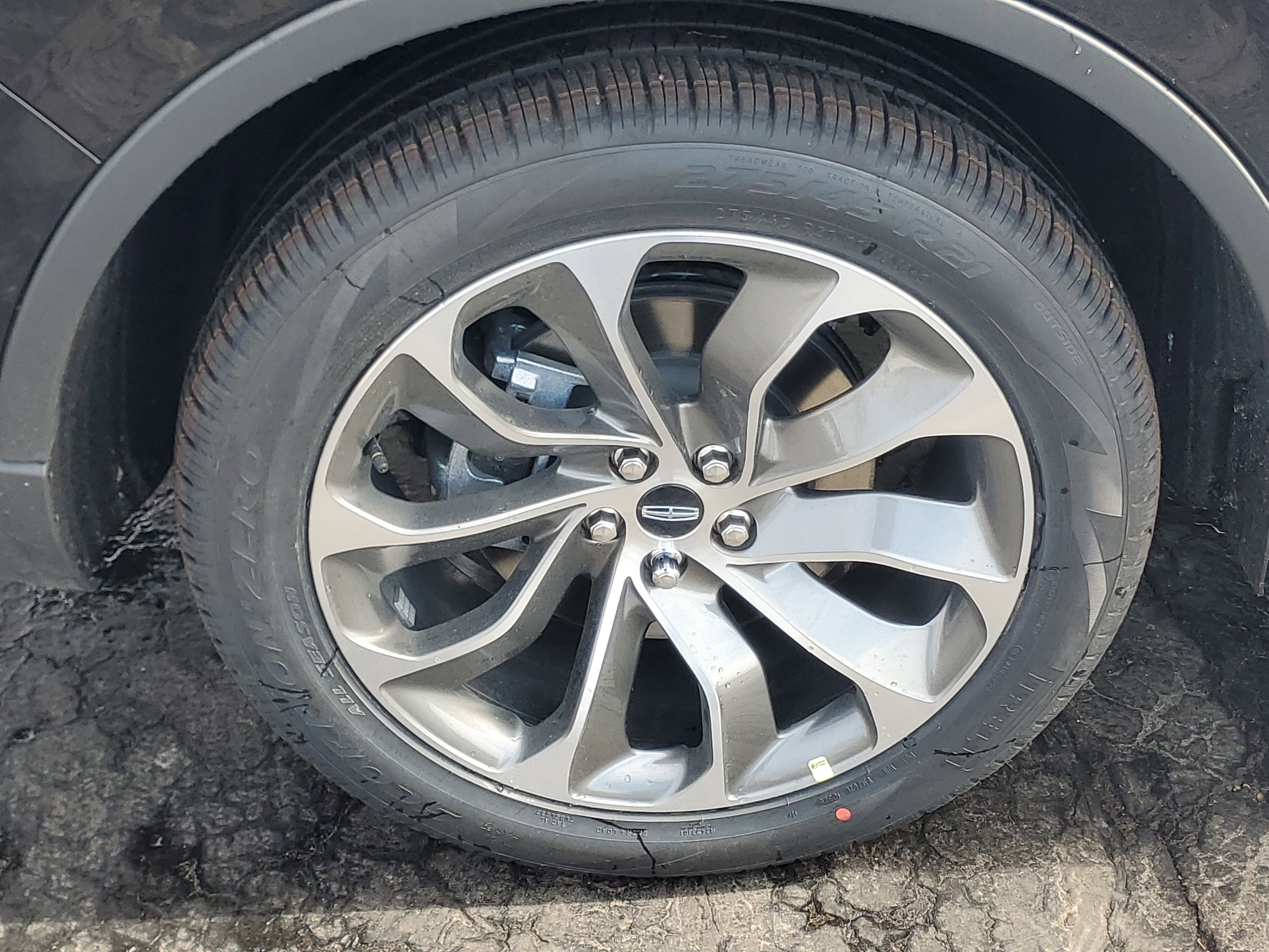 New 2026 Lincoln Aviator AWD image 5