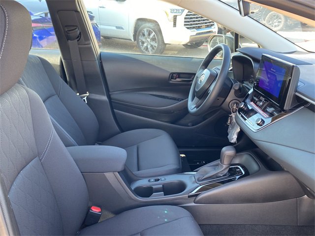 Used 2025 Toyota Corolla LE image 11