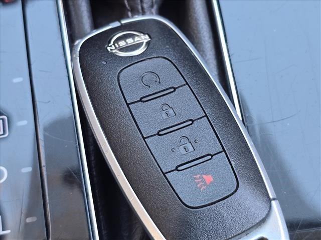 Used 2023 Nissan Kicks SV image 17