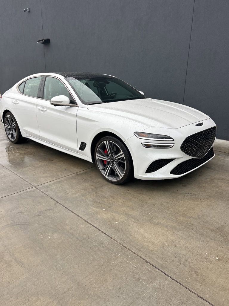 Used 2025 Genesis G70 3.3T Advanced w/ Sport Prestige Package image 3