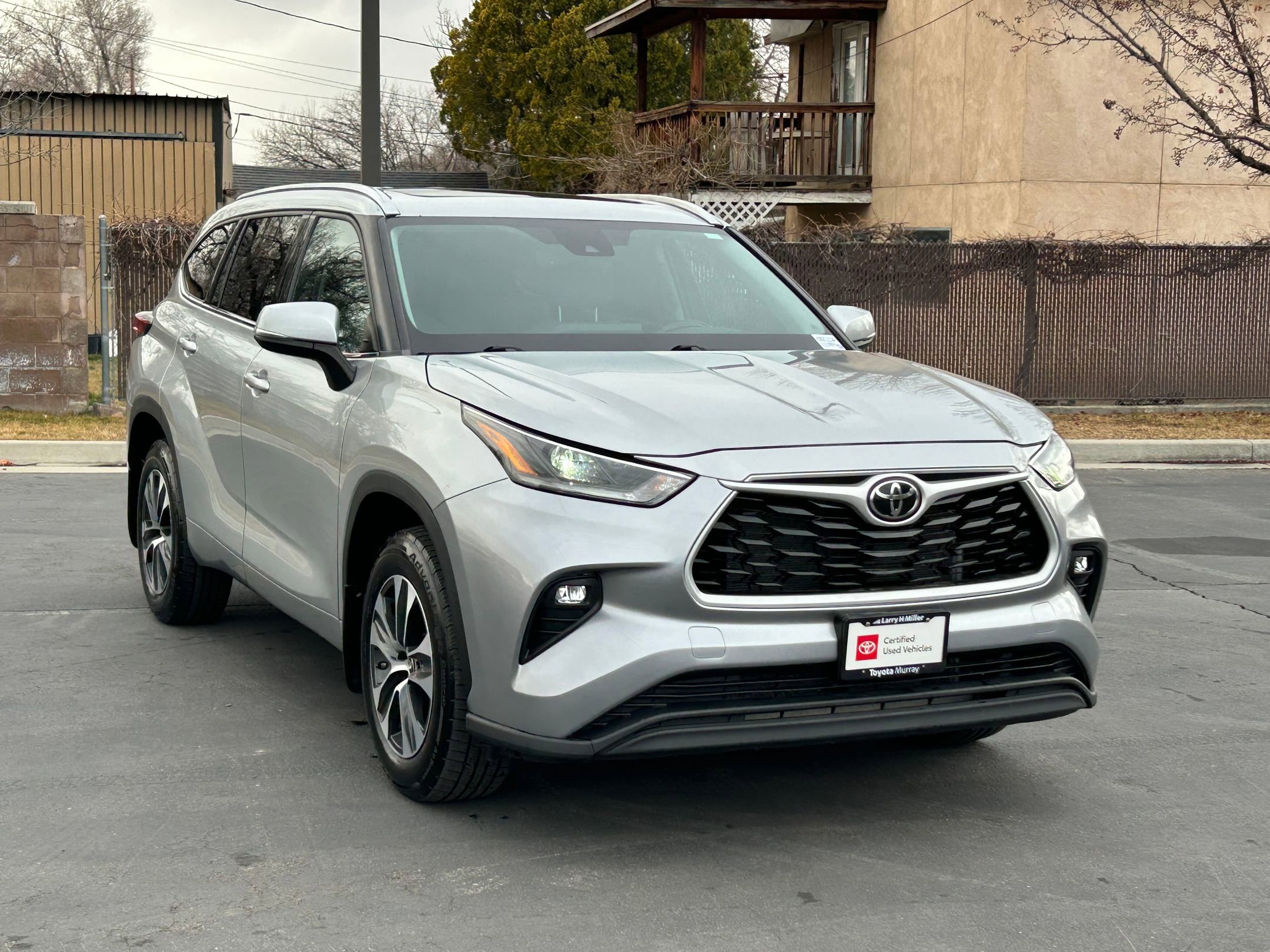 Used 2021 Toyota Highlander XLE image 7