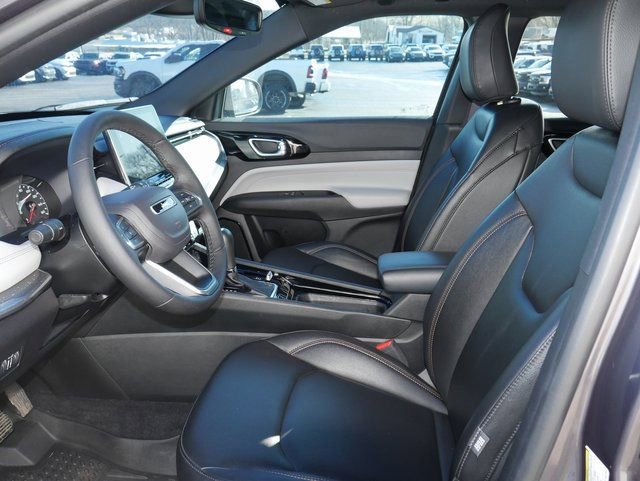 Used 2024 Jeep Compass Limited image 2