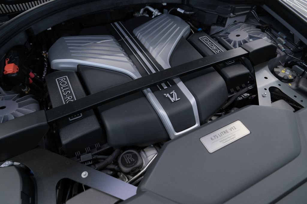Used 2026 Rolls-Royce Cullinan AWD/4WD image 55