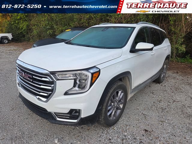 Used 2024 GMC Terrain SLT