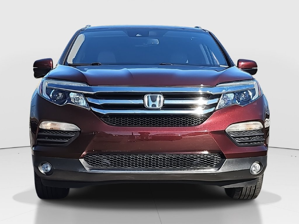 Used 2017 Honda Pilot Touring image 2
