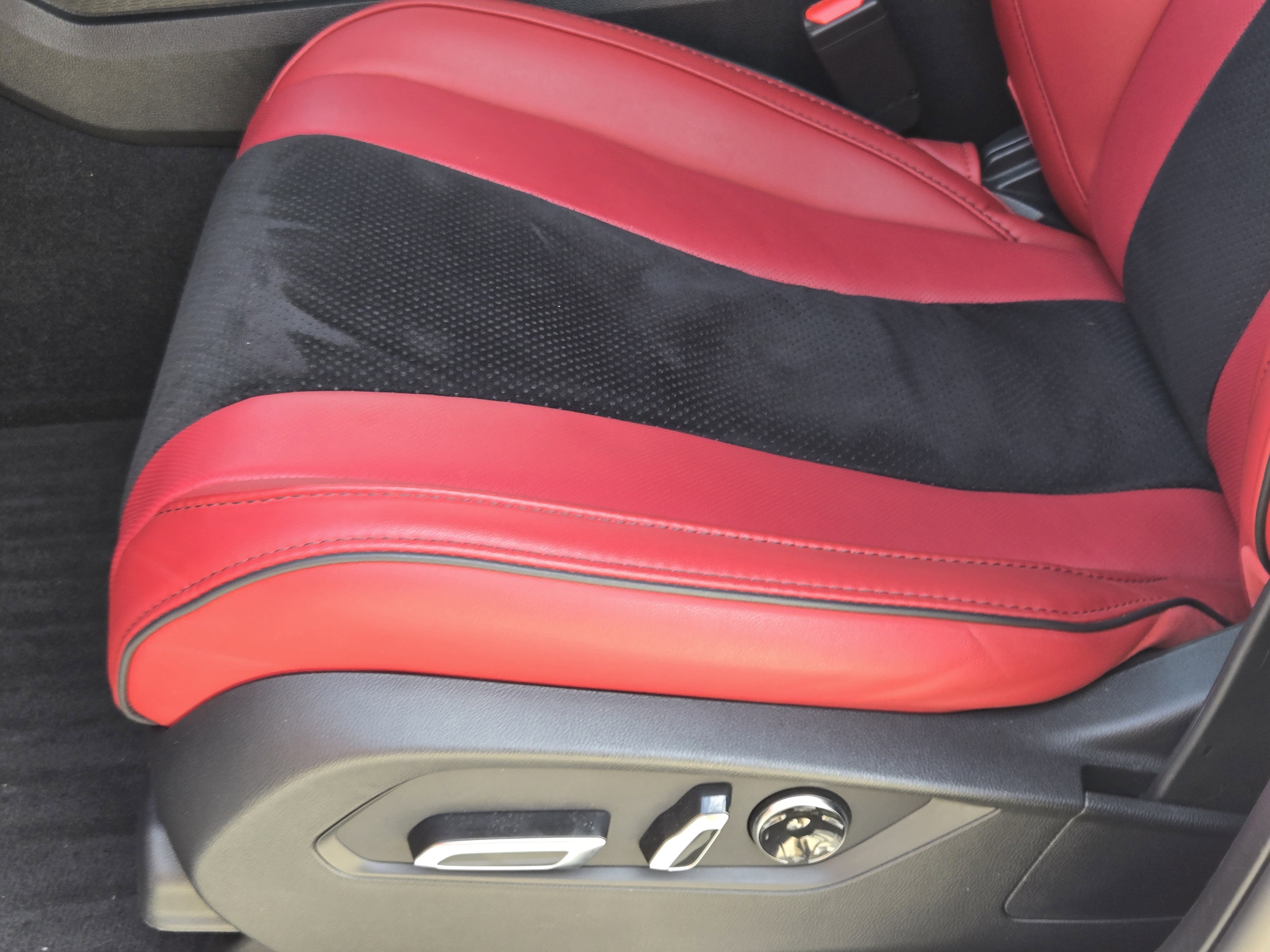 Used 2026 Acura MDX A-Spec image 32