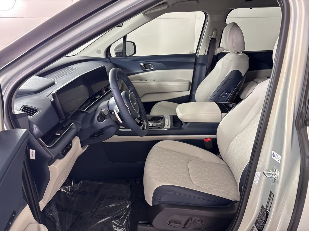 New 2026 Kia Carnival EX FWD image 25