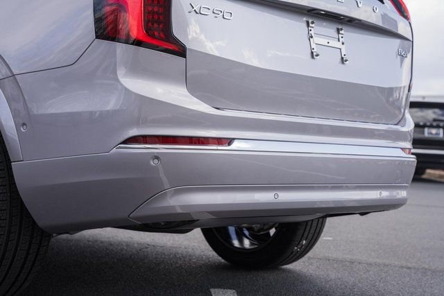New 2026 Volvo XC90 B6 Plus w/ Protection Package Premier image 7