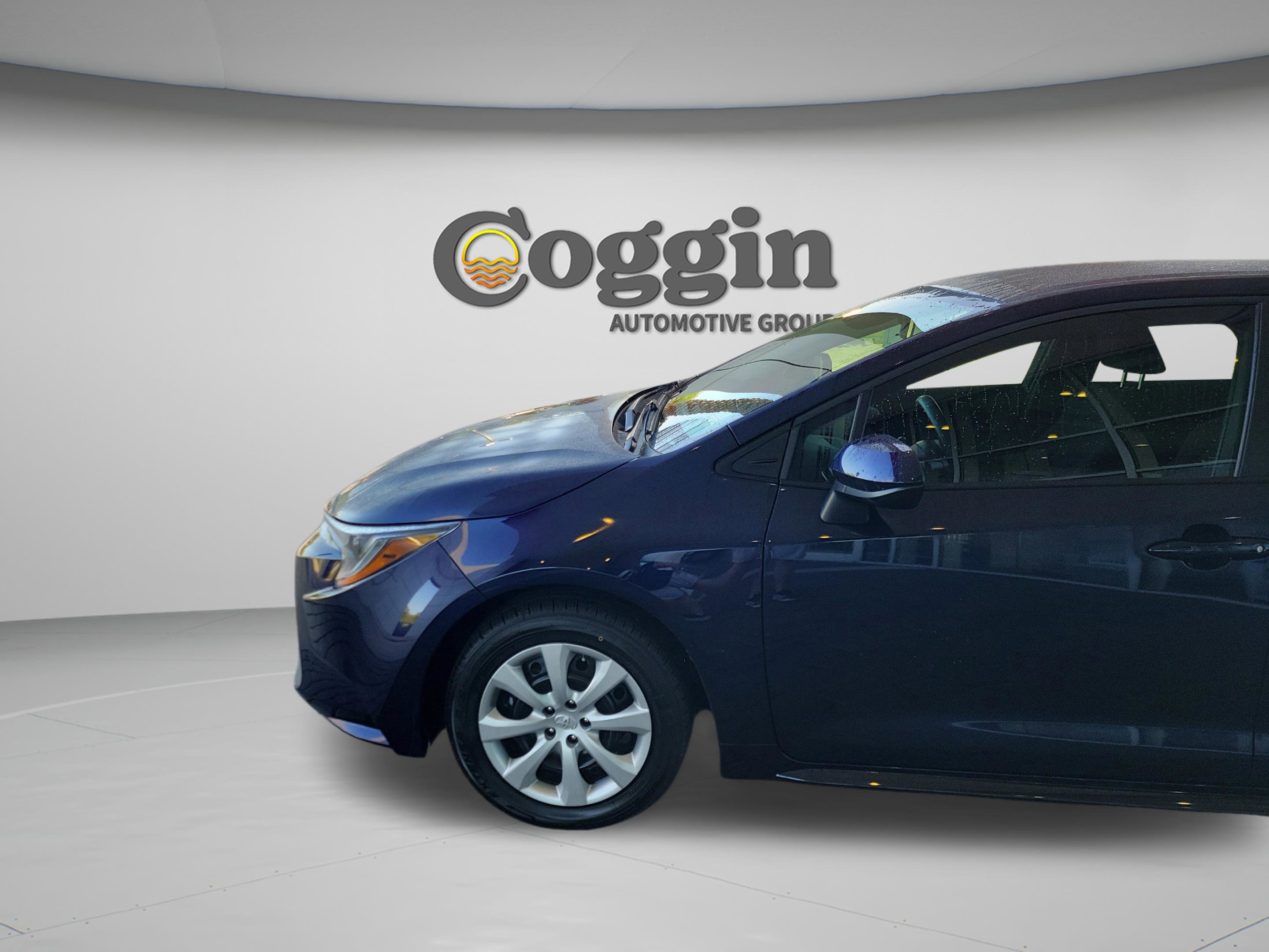 Used 2022 Toyota Corolla LE FWD image 29