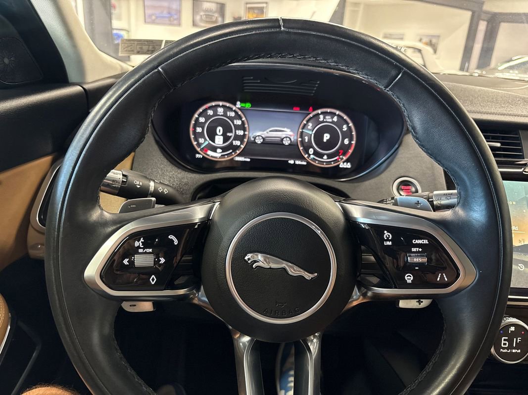 Used 2021 Jaguar E-PACE SE image 26
