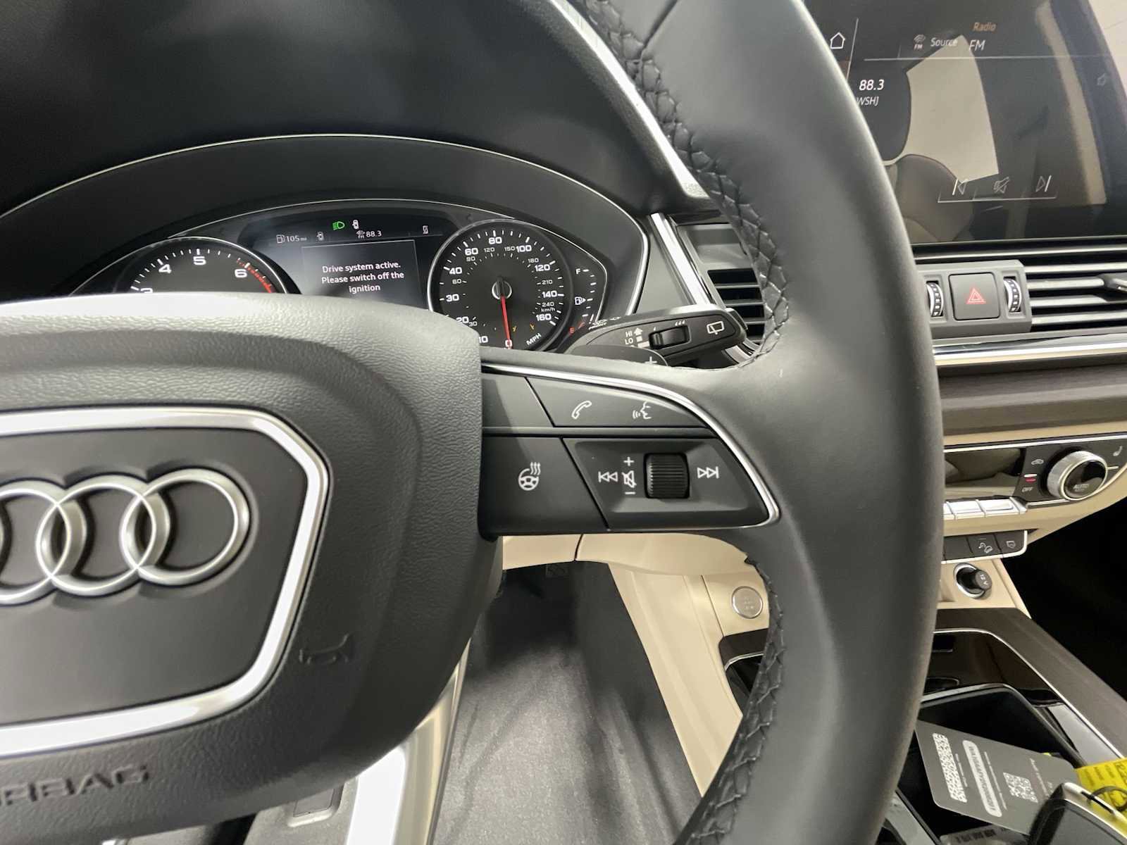 Used 2024 Audi Q5 2.0T Premium image 24