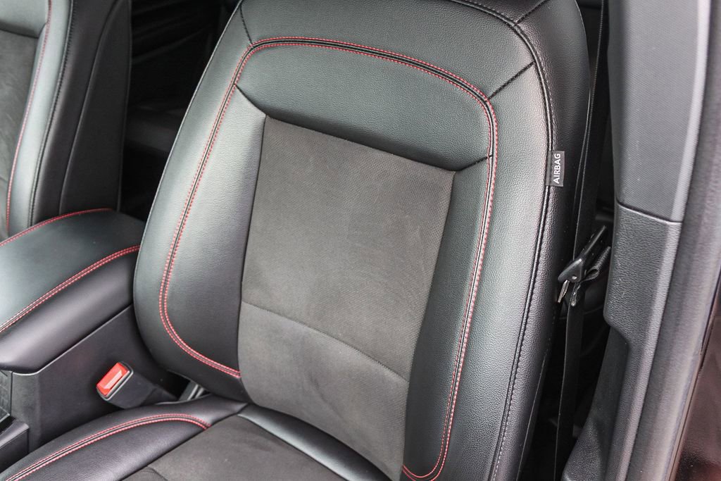 Used 2023 Ford Explorer ST-Line w/ Class IV Trailer Tow Package image 31