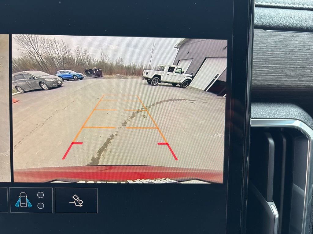 Used 2025 GMC Acadia Denali image 44