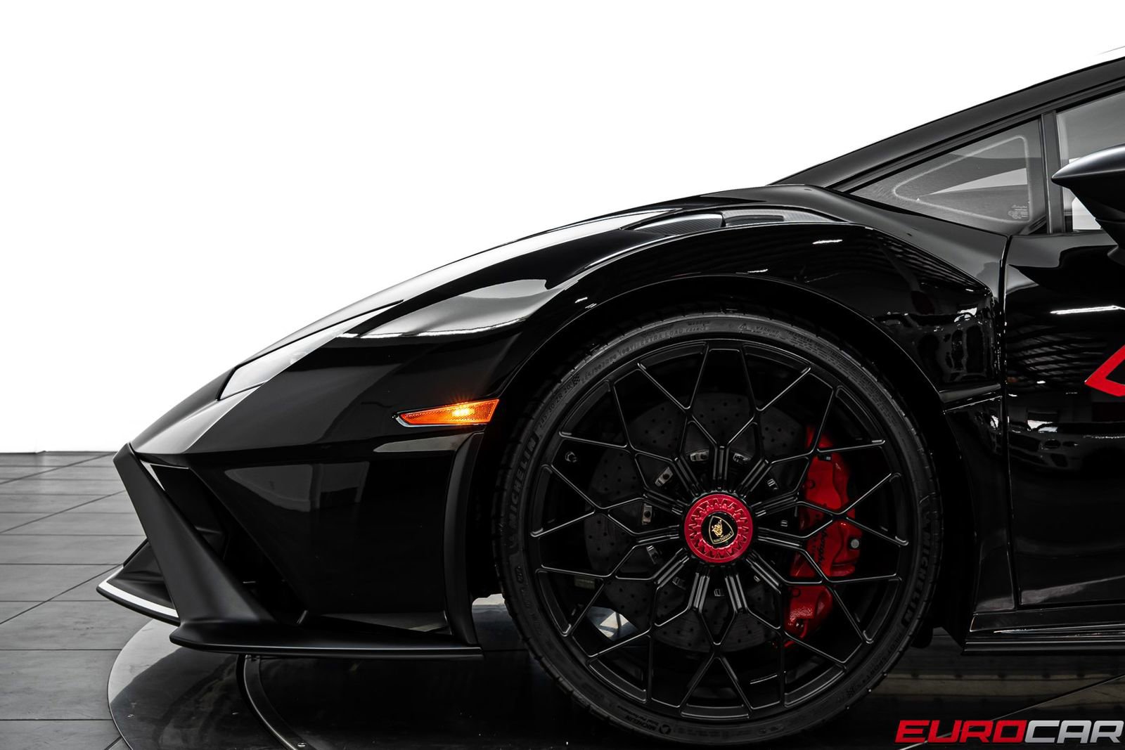 Used 2022 Lamborghini Huracan STO RWD image 14