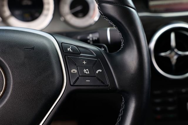 Used 2014 Mercedes-Benz GLK 350 2WD image 29