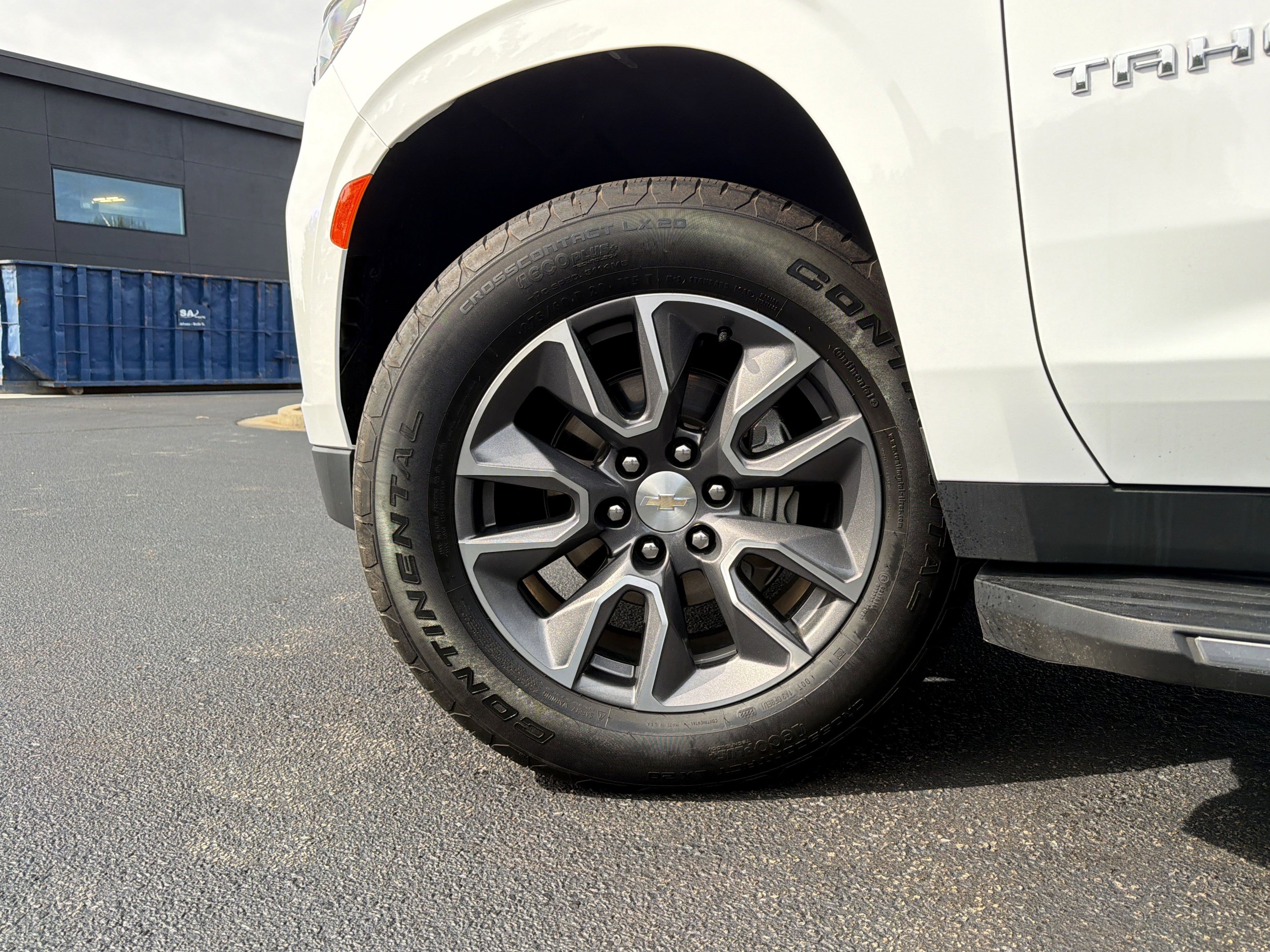 Used 2022 Chevrolet Tahoe LT w/ LT Signature Plus Package RWD image 18