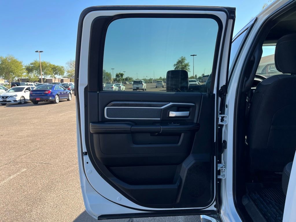 Used 2023 RAM 2500 Big Horn w/ Safety Group image 24