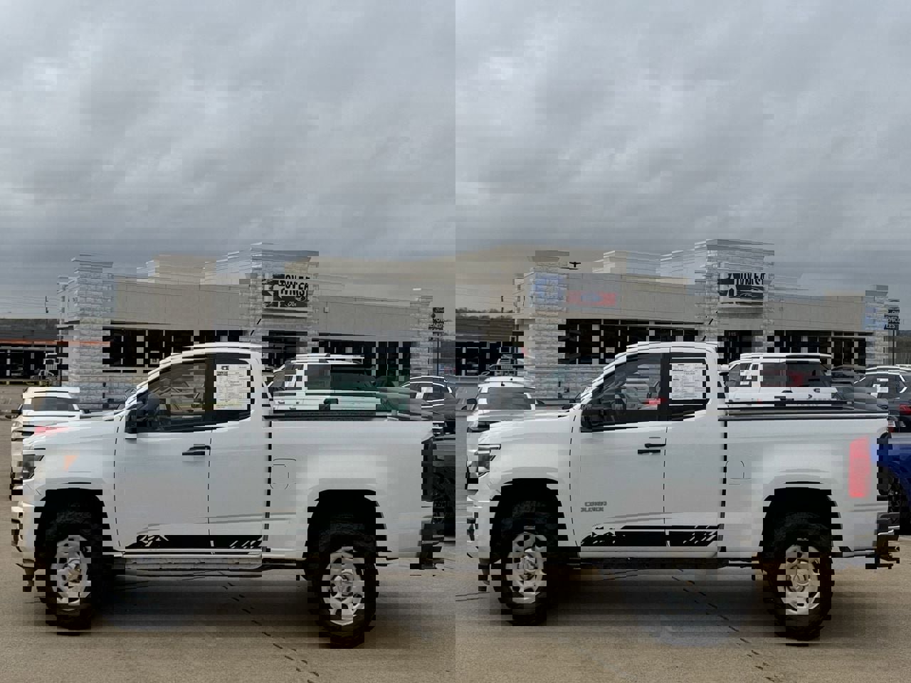 Used 2020 Chevrolet Colorado W/T w/ WT Convenience Package image 3