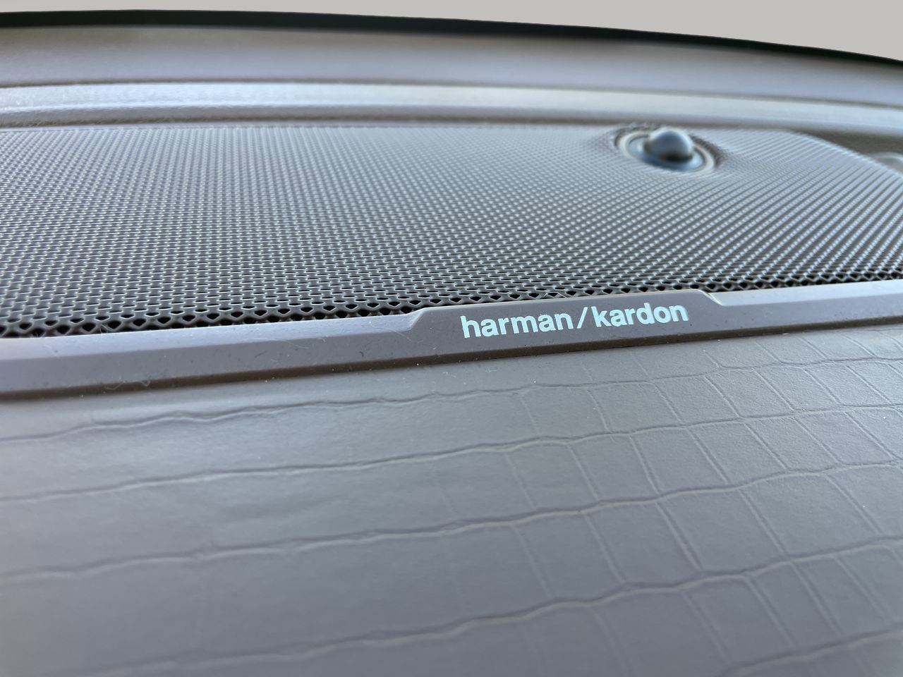 Used 2023 RAM 3500 Limited image 19