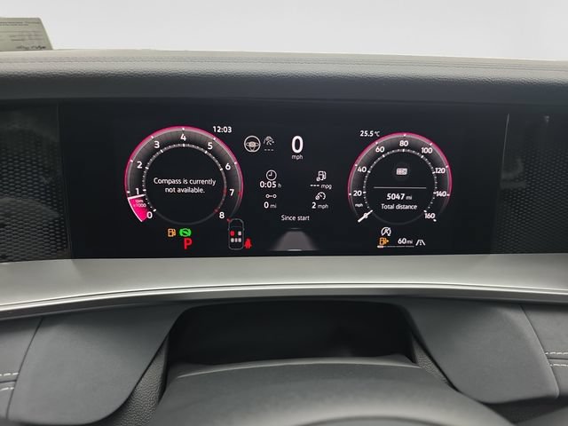 Certified 2026 Volkswagen Tiguan SE w/ Panoramic Sunroof Package AWD/4WD image 14
