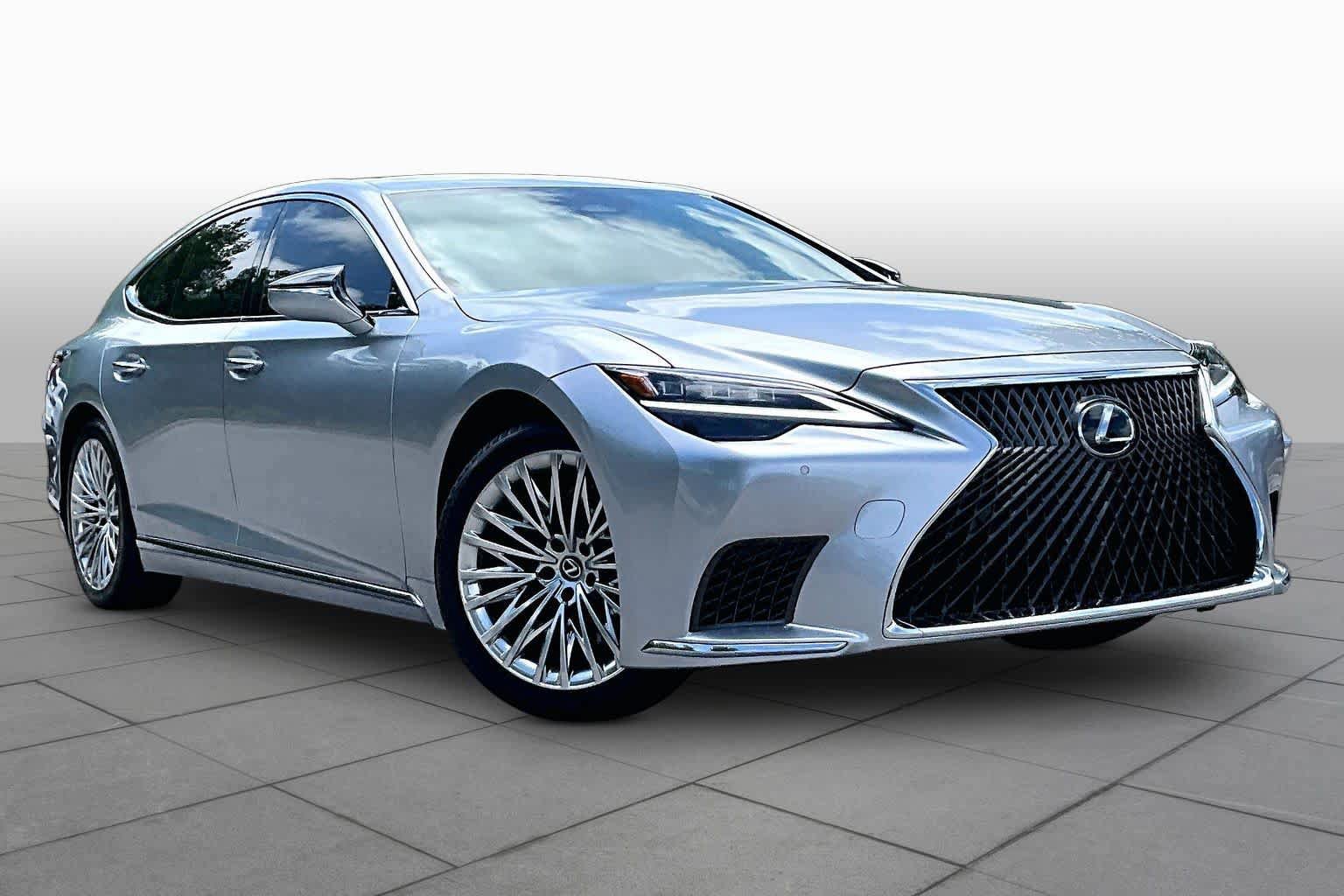 Used 2024 Lexus LS 500 RWD image 2