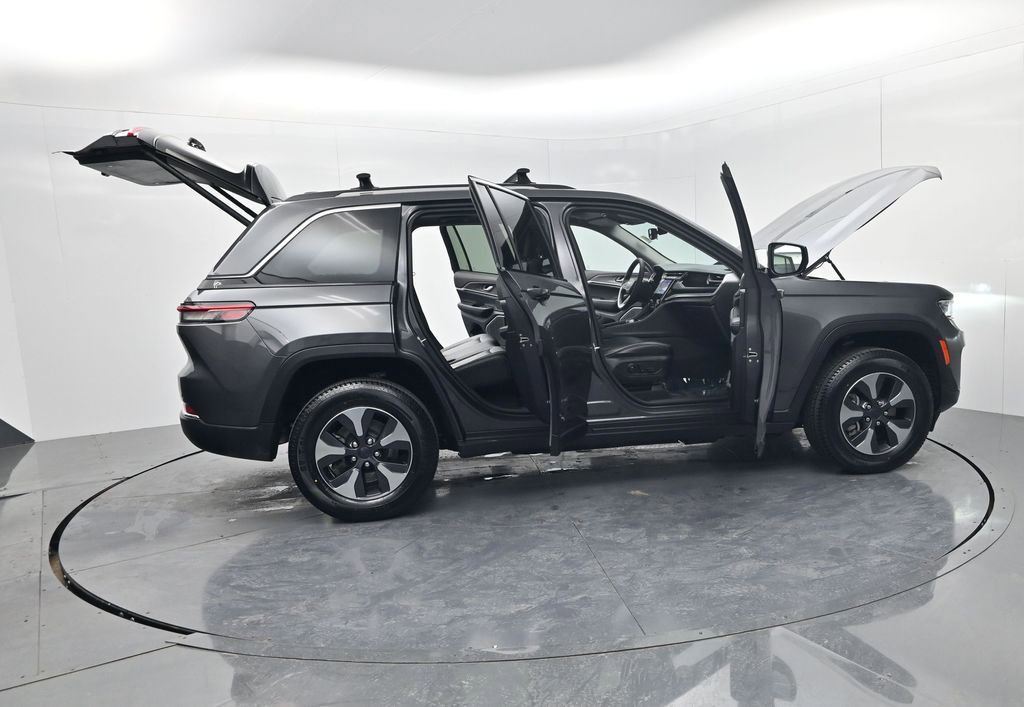 Used 2022 Jeep Grand Cherokee Limited 4xe image 72