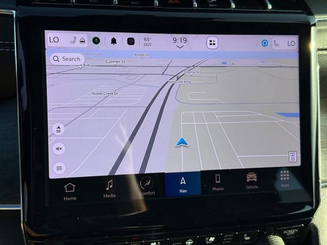 Certified 2025 Jeep Grand Cherokee Overland w/ Luxury Tech Group IV image 23