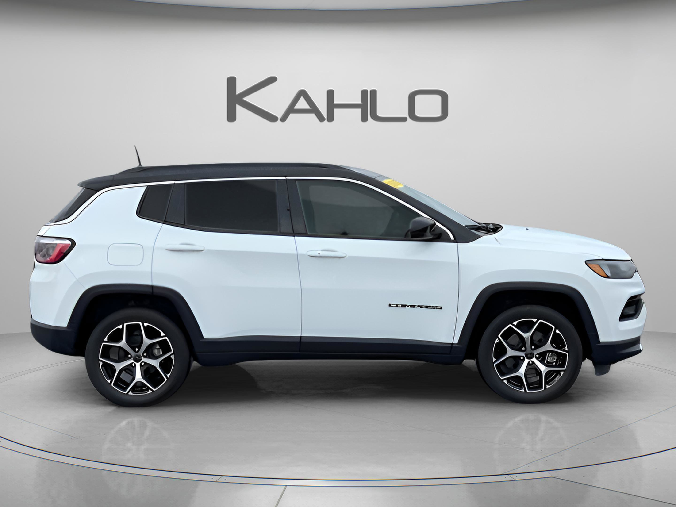 Used 2025 Jeep Compass Limited image 6