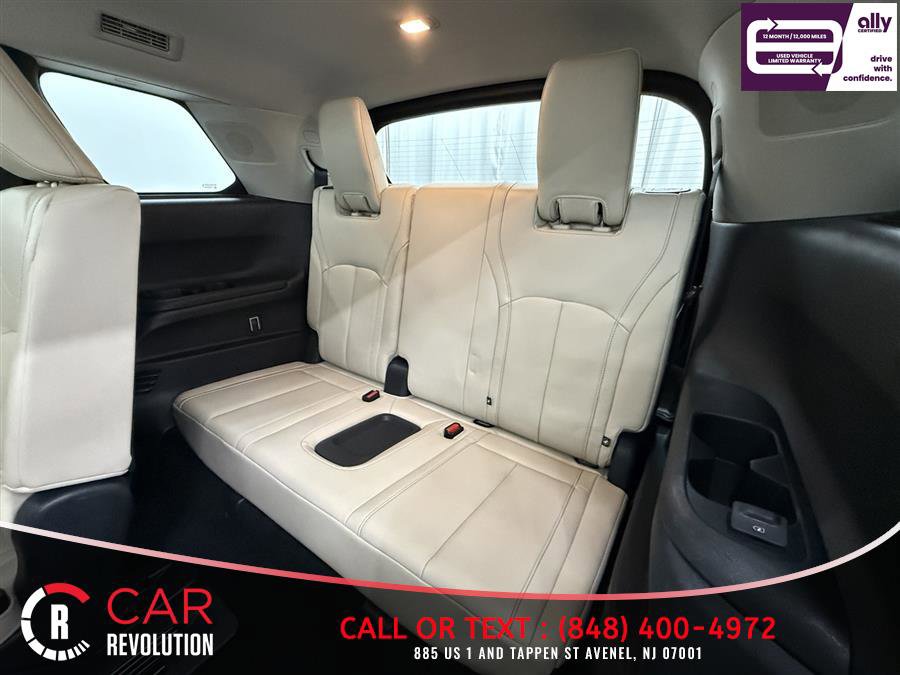 Used 2023 INFINITI QX60 Sensory w/ Cargo Package image 42
