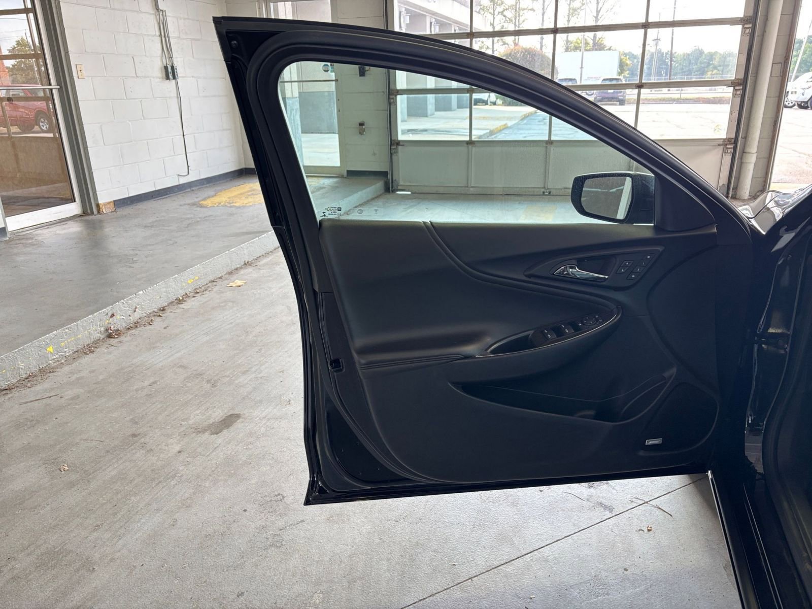 Used 2024 Chevrolet Malibu LT image 20