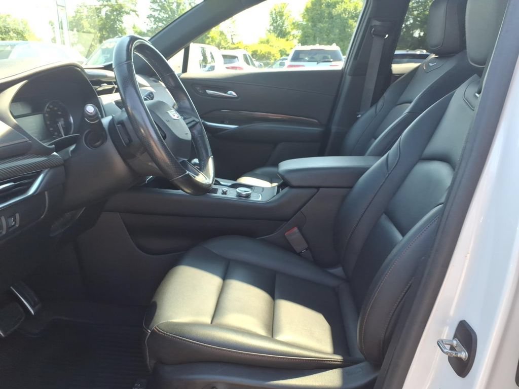 Used 2019 Cadillac XT4 Sport w/ Cold Weather Package AWD/4WD image 12
