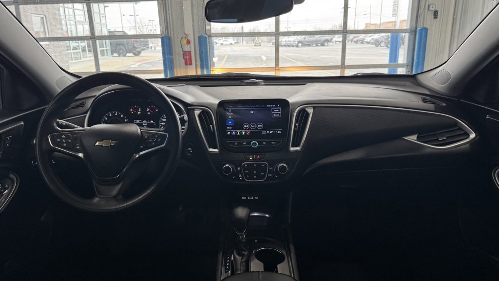 Used 2023 Chevrolet Malibu LT image 29