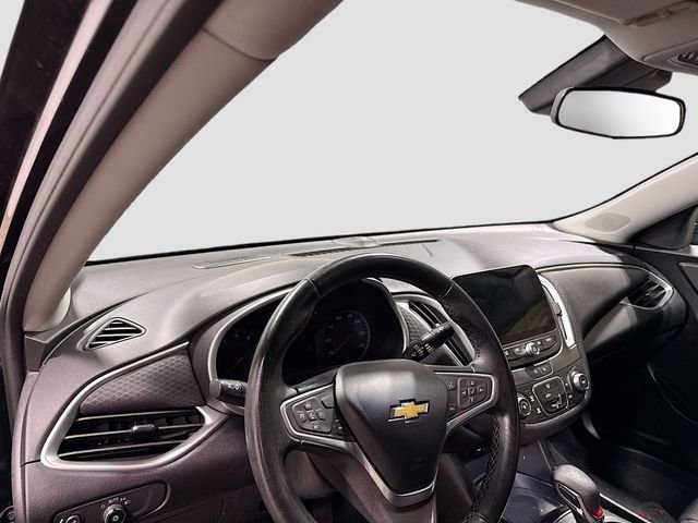 Used 2023 Chevrolet Malibu RS image 11