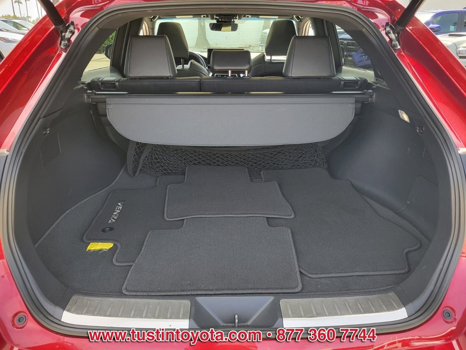 Certified 2023 Toyota Venza Nightshade AWD/4WD image 13
