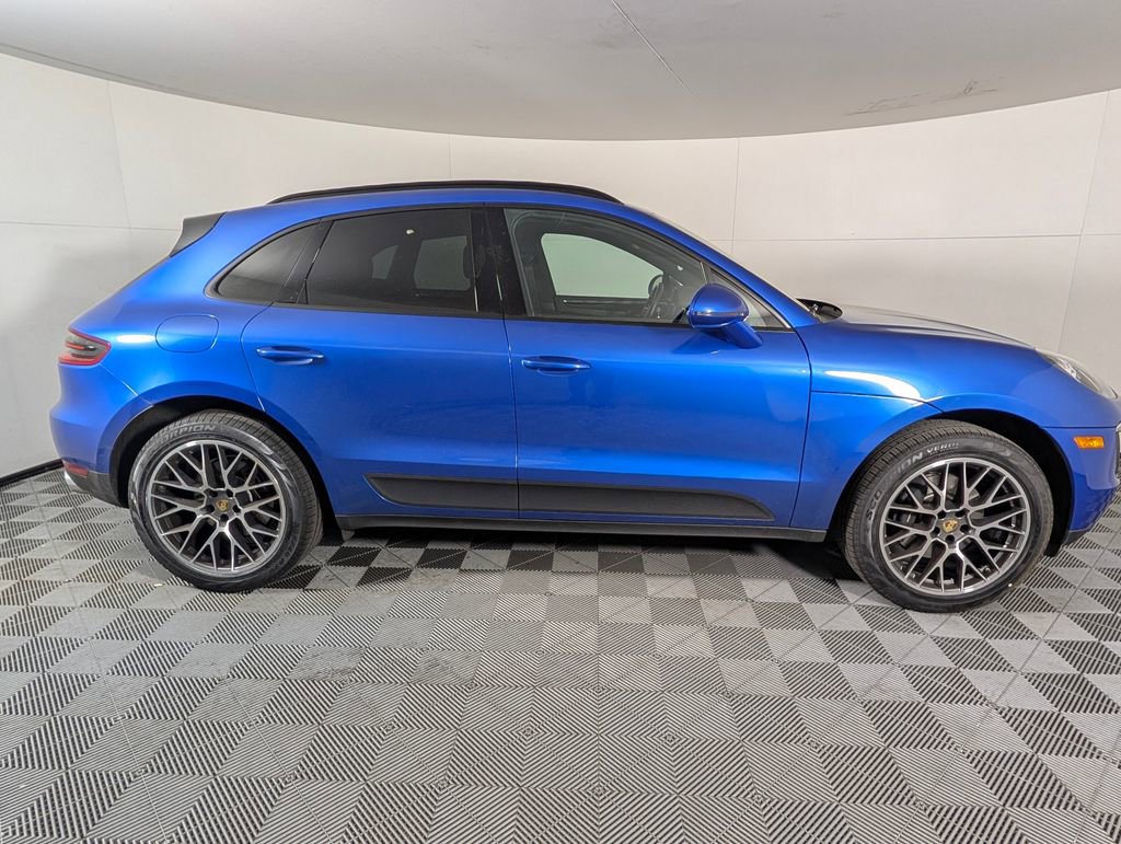 Used 2018 Porsche Macan image 8