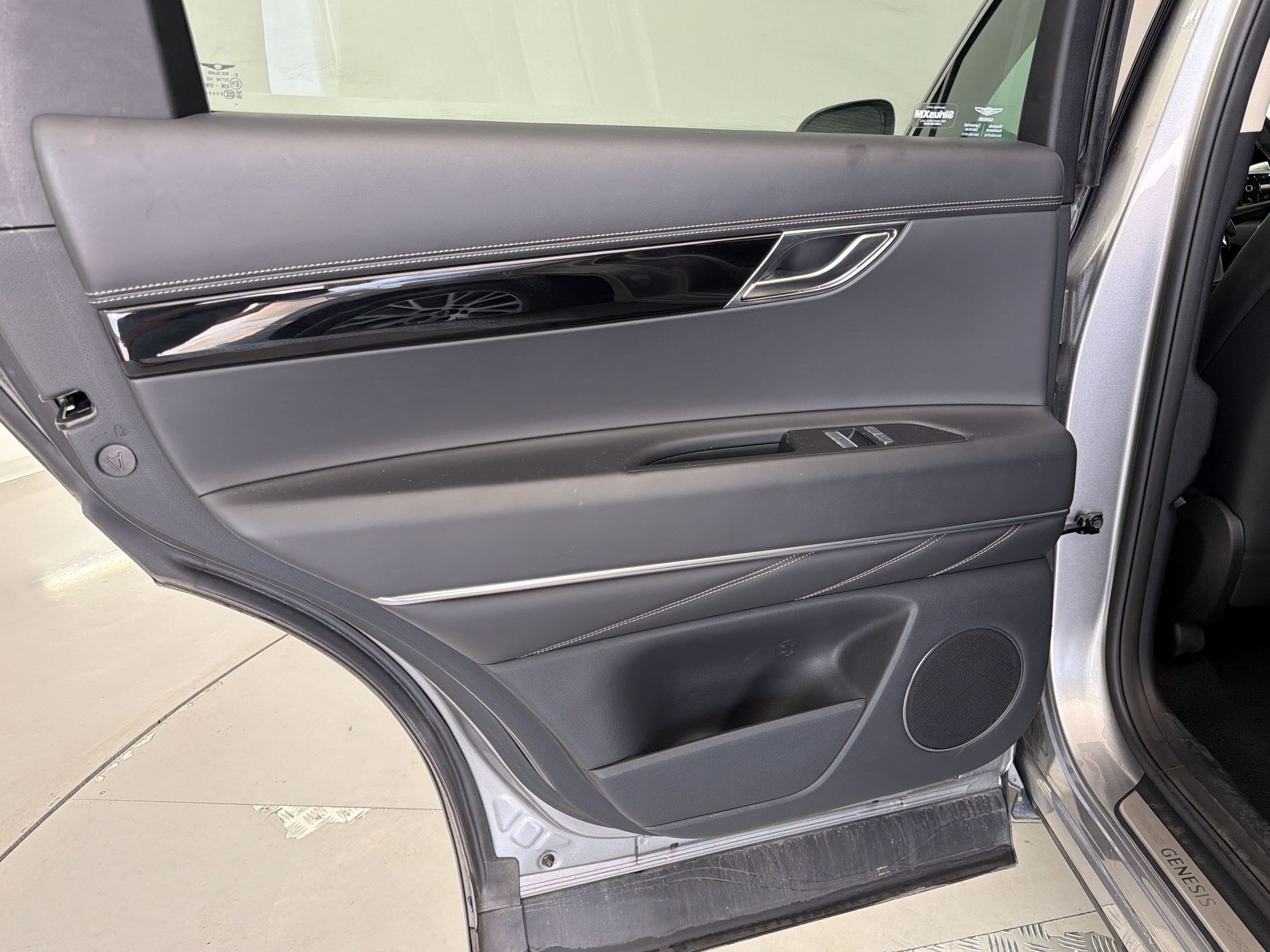 Used 2025 Genesis GV80 2.5T Standard AWD/4WD image 28