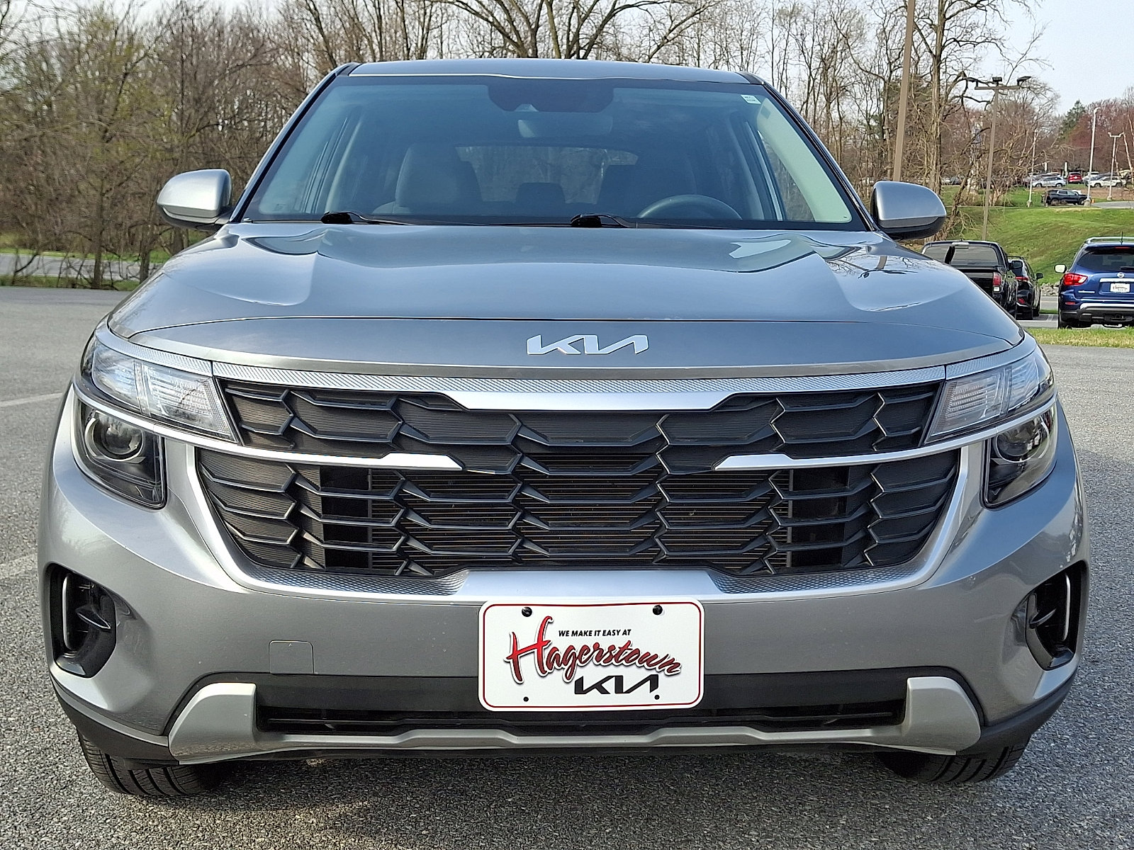 Used 2025 Kia Seltos LX image 2